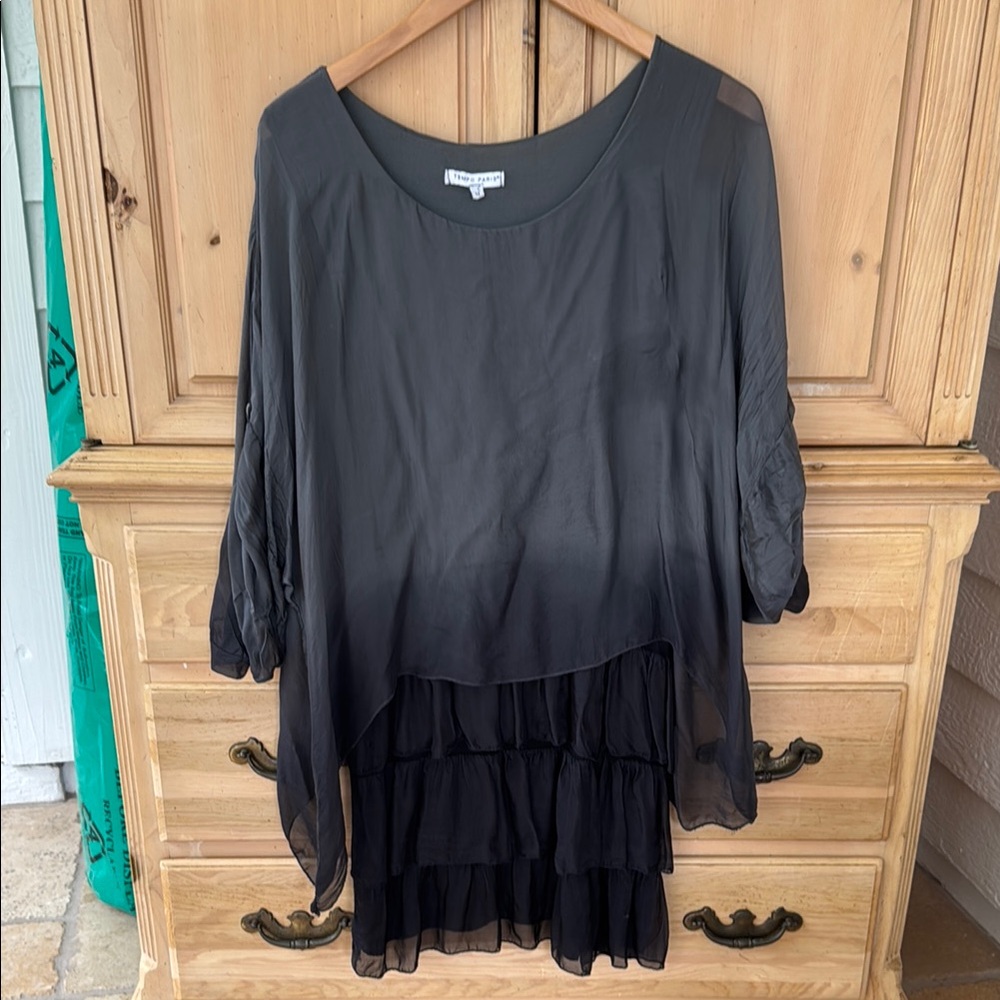 Tempo Paris Elegant Black & Gray Ombré Layered Silk and Viscose Dress